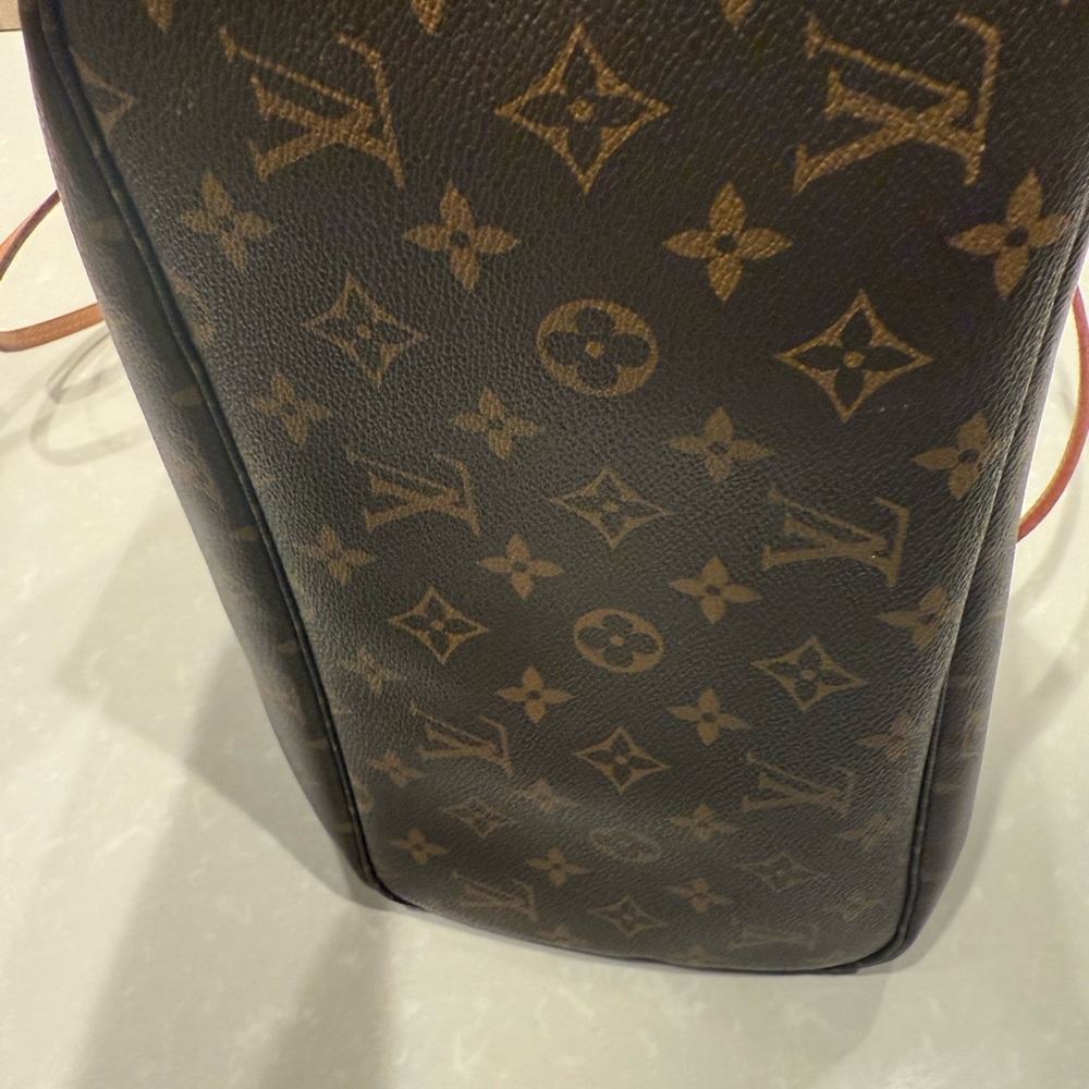 Louis Vuitton Brown Neverfull Tote Bag Iconic Monogram - Picture 6 of 12